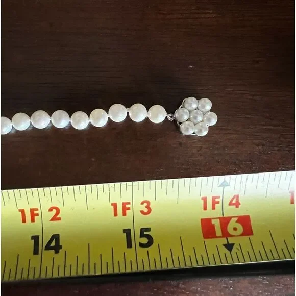 14k wht gold white Akoya pearl 16” choker necklace w/flower clasp, appraised